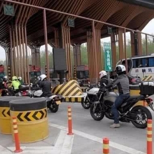 ��ͨ����9��1����Ħ��܇(ch��)Ҳ���ϸ��٣����^(gu��)�M(f��i)��׌�˺܌���