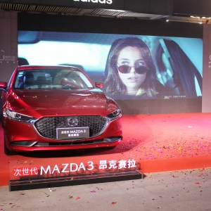 �@��3��ح�ۃr11.59-16.89�fԪ��������MAZDA3����ِ����ɫ����