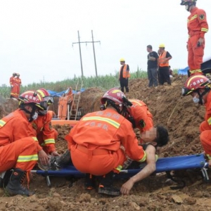 ��ɫһ�ڽ����ذl(f��)��������4�˱�����3�˲������y